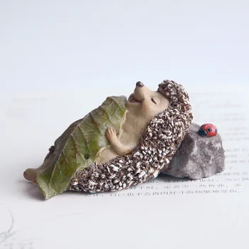 

Creative Cute Hedgehog Animal Ornaments Home Garden Decoration Resin Decoration Birthday Gifts Figurines Miniatures Ornaments