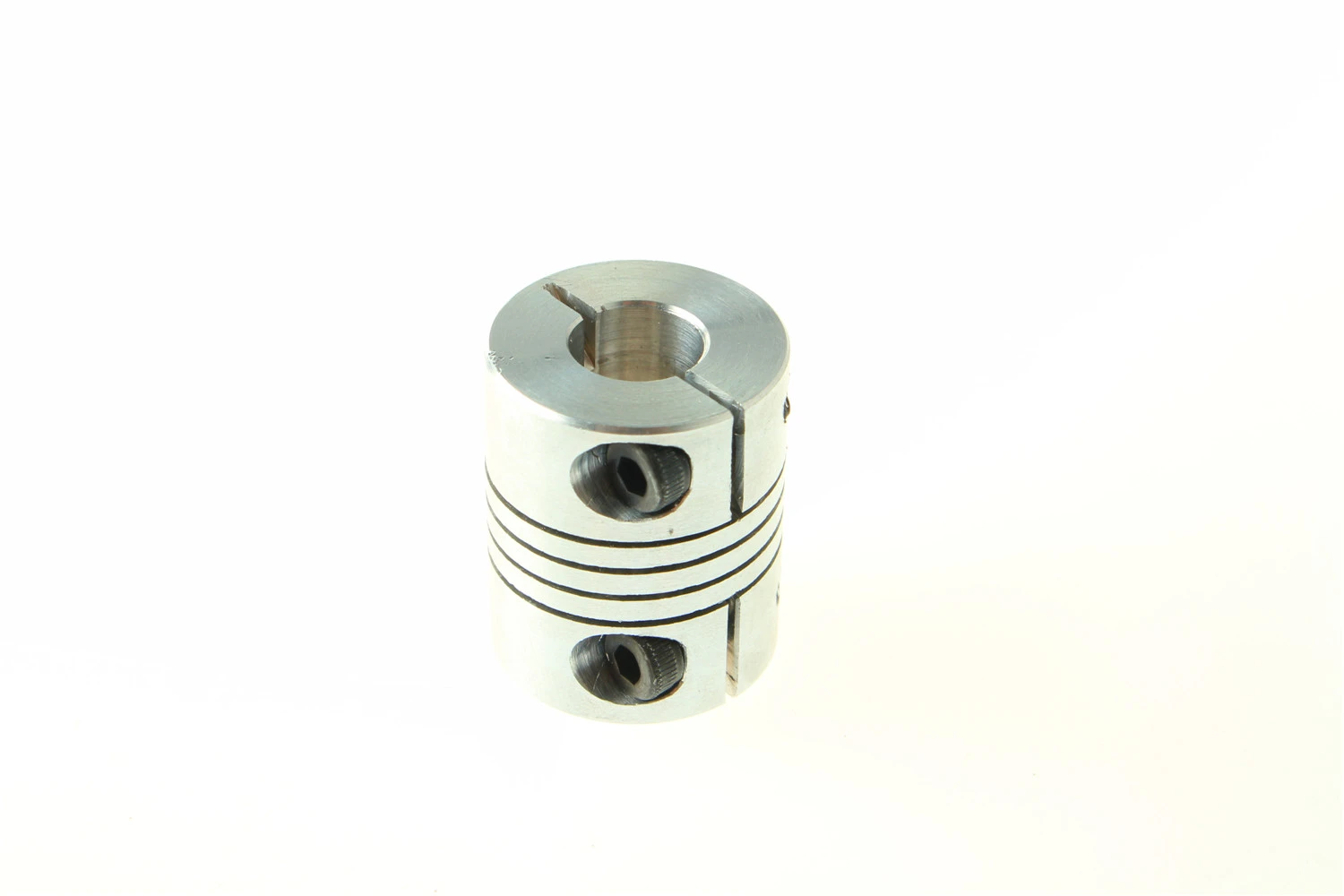 Fevas 4pcs 8mm x 15mm D30 L40 Plum Shaft Coupler Aluminium Clamping Flexible Coupling CNC Stepper Motor Fevas 4pcs 8mm x 15mm D30 L40 Plum Shaft Coupler Aluminium Clamping Flexible Coupling CNC Stepper Motor