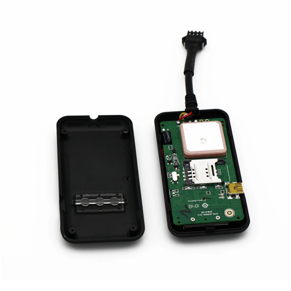 4 полосный автомобильный gps трекер GT02A Бесплатная платформа реальный адрес Google link