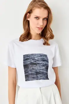 

Trendyol White Printed BasicÖrme T-shirt TWOSS19GS0088