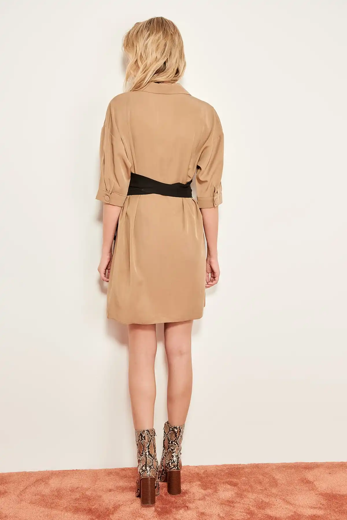 Trendyol бежевое платье с поясом Lycocell TWOSS19BB0154|Платья| |
