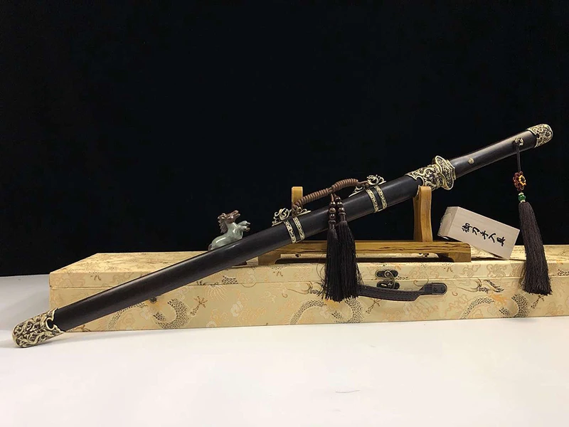 

Home Decoration Chinese Ming Dynasty Sword Handmade Damascus Folded Steel Full Tang Blade Functional Real Sword very Sharp