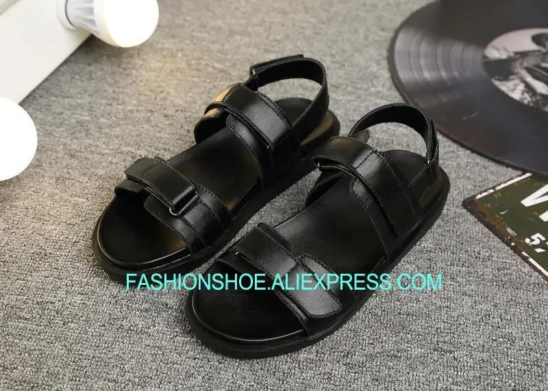

Men Sandals Black Leather Punk Style Leisure Summer Hot Mens Gladiators New Arrival 2018