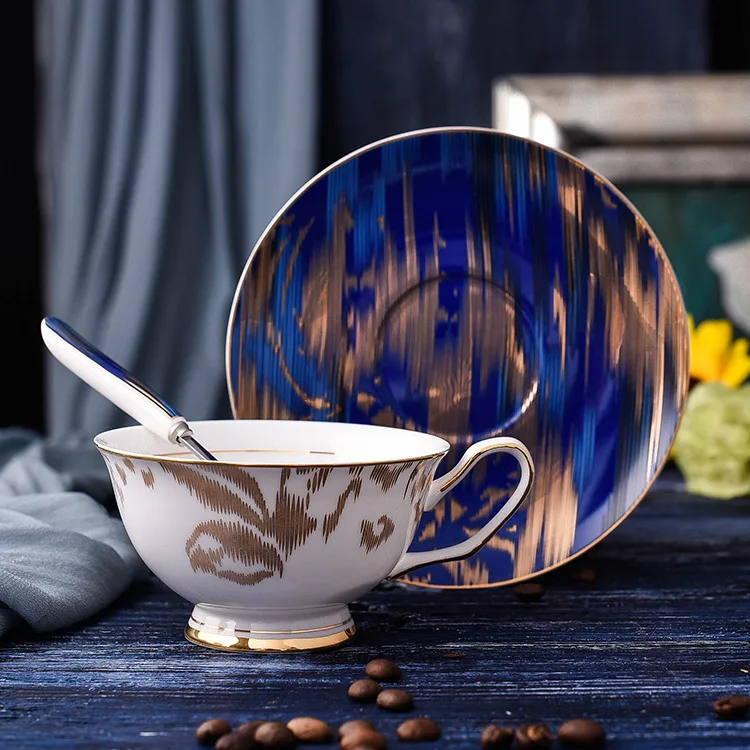 Coffee cup coffee mugs creative ceramic mugs cup saucer set festival gifts gift boxes Creative Spoon Included Coffee cup coffee mugs creative ceramic mugs cup saucer set festival gifts gift boxes Creative Spoon Included
