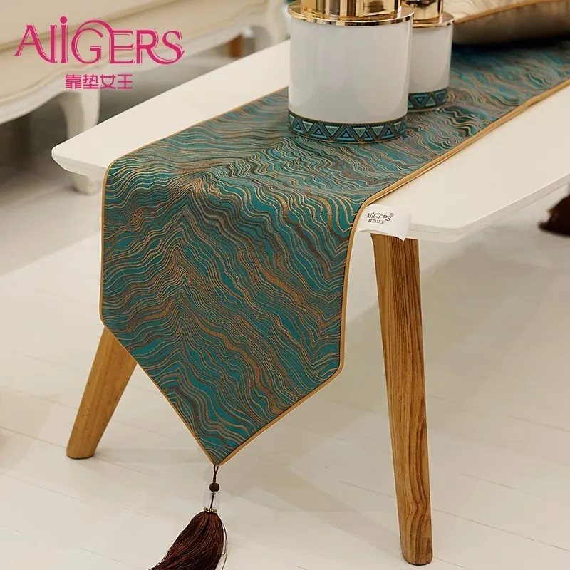 Preise Avigers Moderne Luxus Gestreiften Tisch Läufer Hohe Präzision Jacquard Tisch Läufer für Haus, Kunst Decor Hochzeit Beige Blau Grün