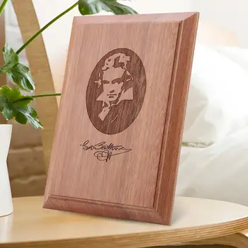 

1pcs Wooden World Musician Beethoven Portrait Engraved Card Exquisite Craft Decoration