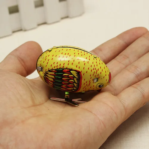 New Arrival Classical Wind Up Chick Tin Toy Clockwork Spring Pecking Chick Toys For Children Vintage Style For Kids Karachi