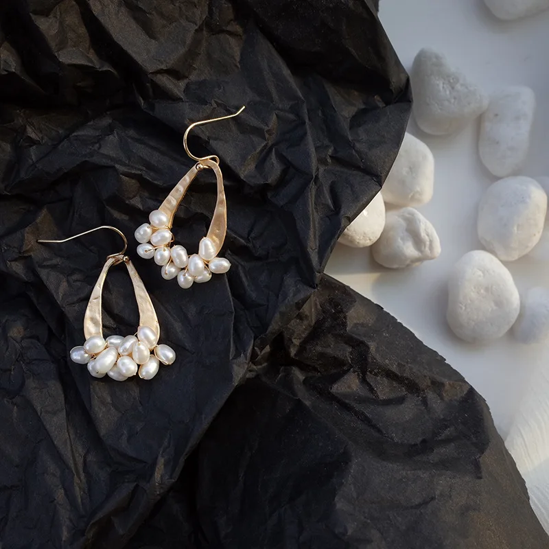 

Retro Imitation Pearls Dangle Earrings for Women Gold Color 2018 Fashion Jewelry Simple Ladies Party Earring Girls Gift