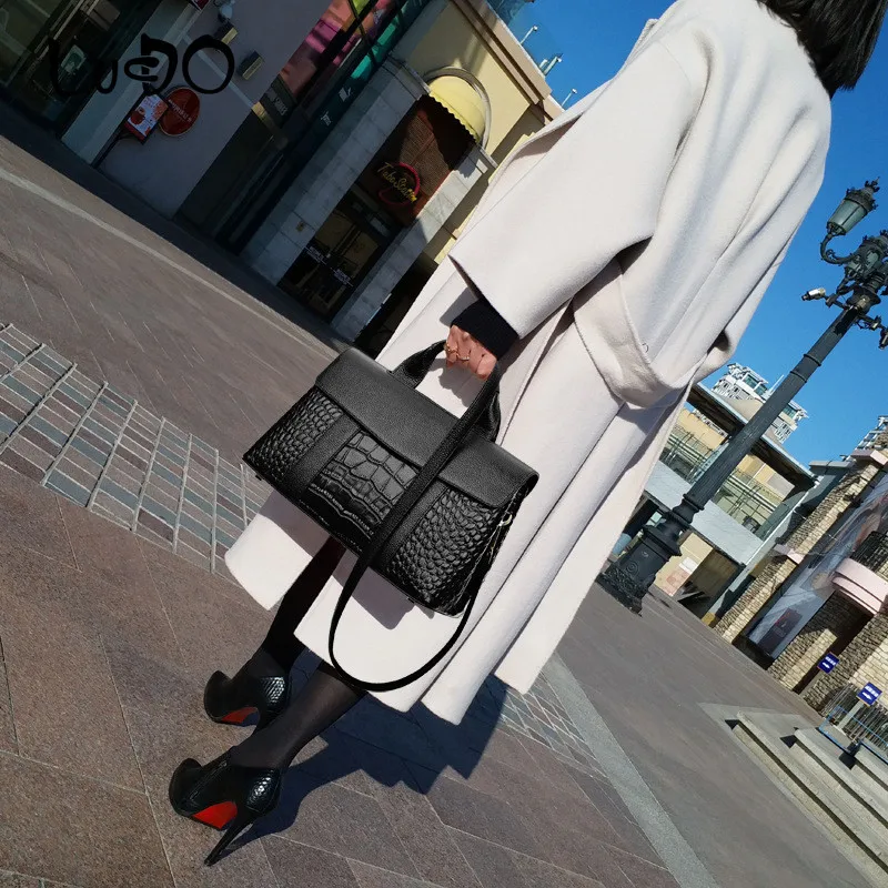 LUCDO الأزياء التمساح المرأة حقائب جلدية فاخرة التمساح الأعلى مقبض حقيبة عالية الجودة كبيرة حمل السيدات حقيبة ساع كيس LUCDO الأزياء التمساح المرأة حقائب جلدية فاخرة التمساح الأعلى مقبض حقيبة عالية الجودة كبيرة حمل السيدات حقيبة ساع كيس