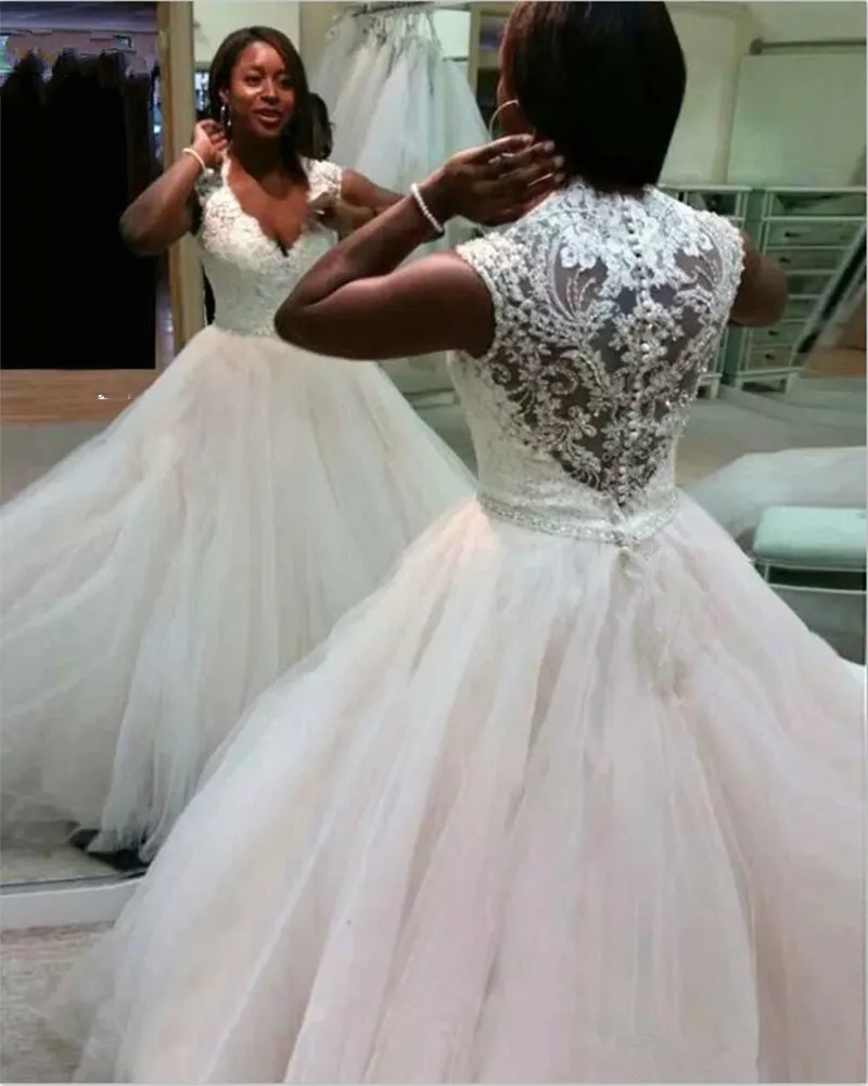 Vintage Wedding Dresses Ball Gown V neck Fluffy Big Train Lace Crystal