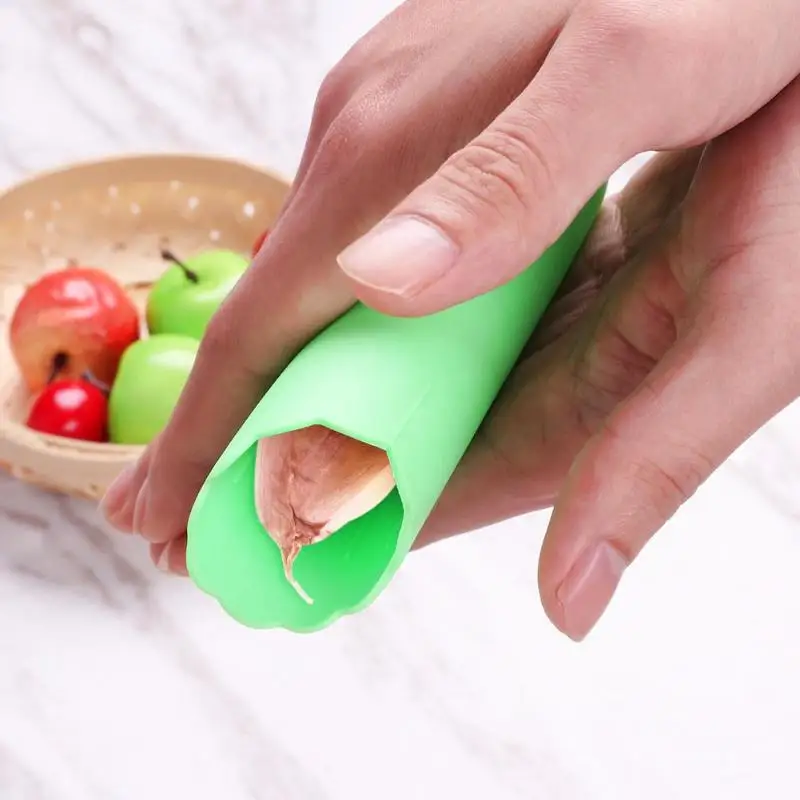 

New Rubber Garlic Peeling Machine Creative Soft Silicone Garlic Peeling Device Easy Garlic Peeled Easy To Clean Kitchen gadgets