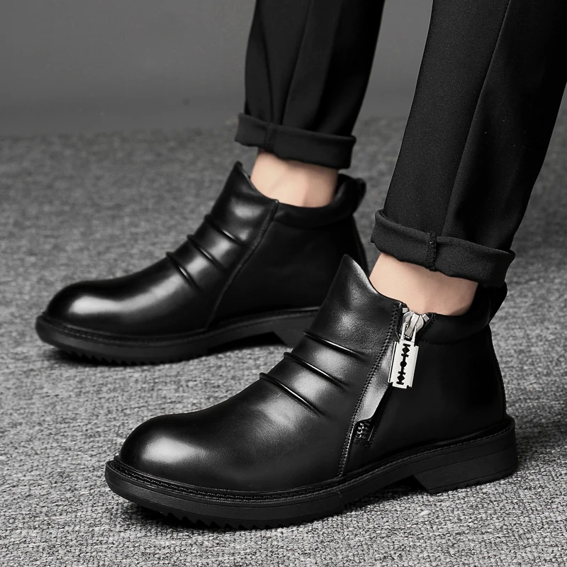 

Men Rubber Rain Boots Fashion Black Chelsea Boots Casual Botas Waterproof Ankle Boots Moccasin Bullock Oxford Dress Shoes Julx3