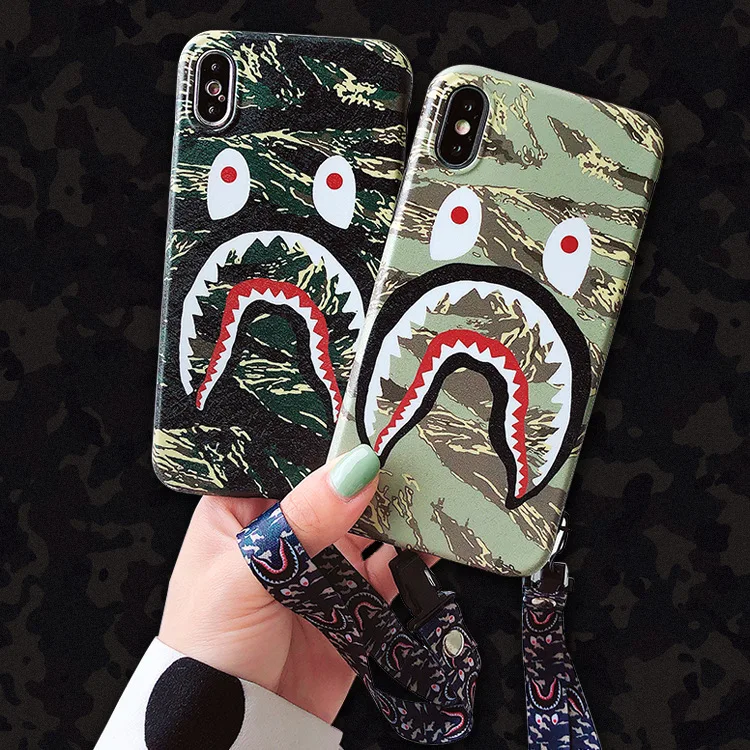 

Fashion brand Shark mouth Camouflage iphonecase for 6s 7 8plus xs max clipped Anti-knock Dirt-resistant Waterproof