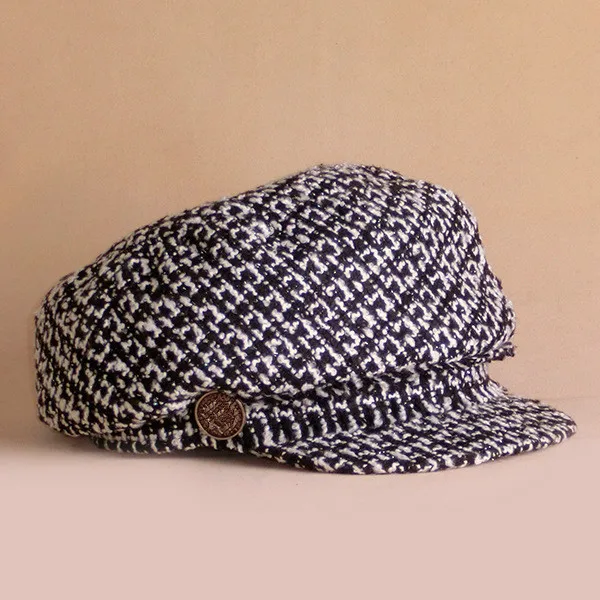 

Female Plaid Tweed Newsboy Caps 2019 New Women Winter Hat Brass Buttons Decoration Flat Top Beret Military Caps Octagonal Hat