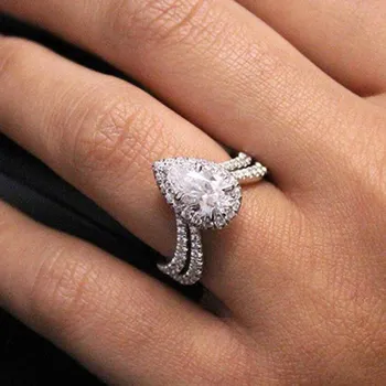 

Huitan Romantic Wedding Engagement Ring with Clear Pear Shape Cubic Zirconia Prong Setting High Quality Jewelry Rings for Women