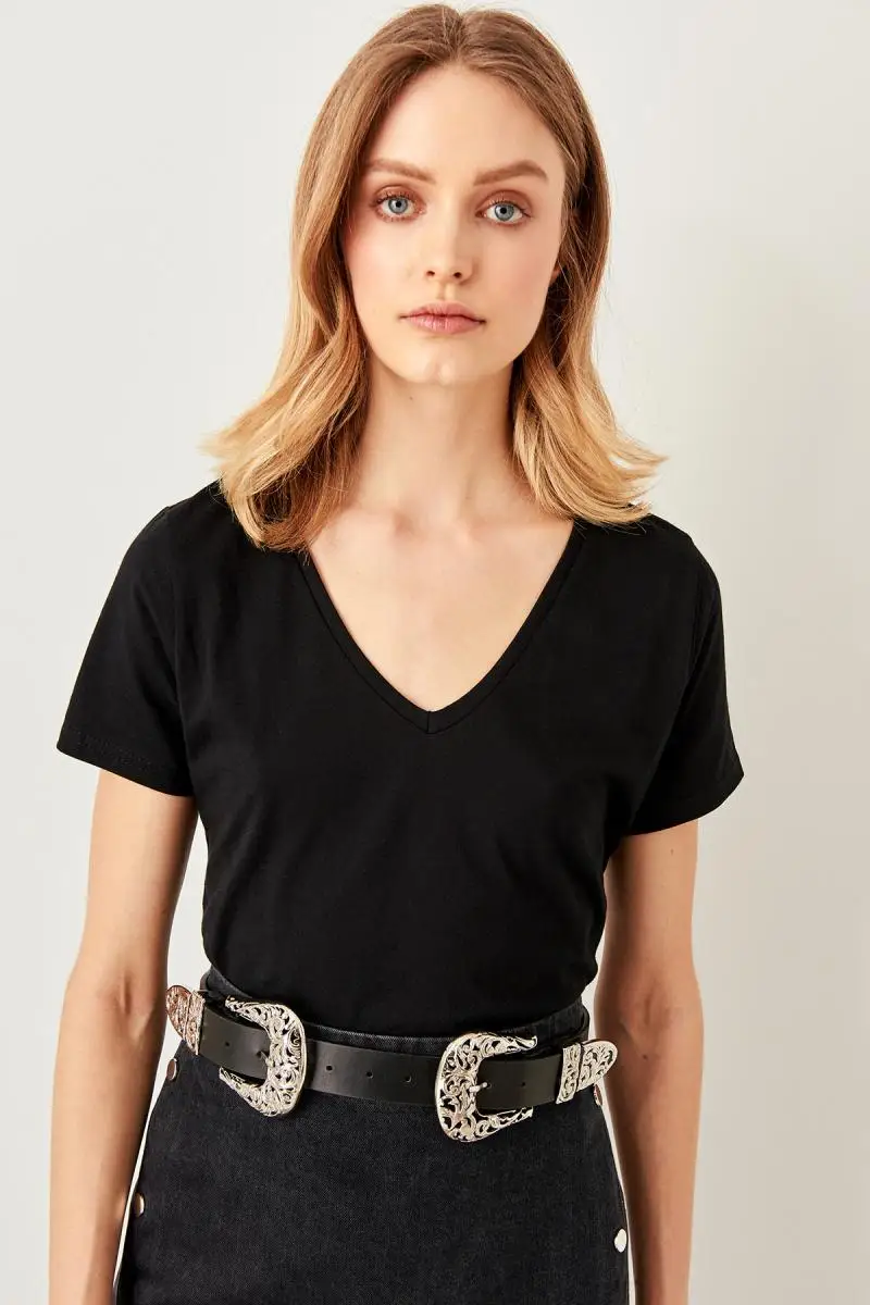 

Trendyol Black V-Neck Cotton Basic T-Shirt TWOSS19BO0064