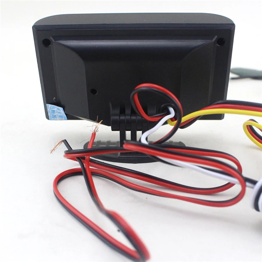 Baratos LCD 3 en 1 medidor 12 v 24 v medidor de presión y aceite de coche + voltímetro medidor de voltaje + medidor de temperatura del agua con sensores