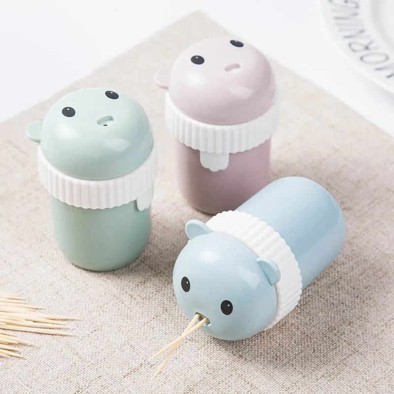 

Plastic Toothpicks Case 1Pcs Portable Toothpick Holder Toothpicks Bottle Cartoon Bear Shape Kitchen Gadgets Table Decor