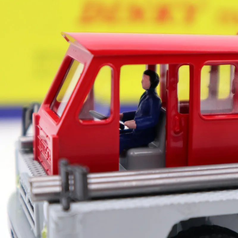 Коллекция коллекций 2010 года игрушки din 1/43 аксессуары для грузовиков SAVIEM S7