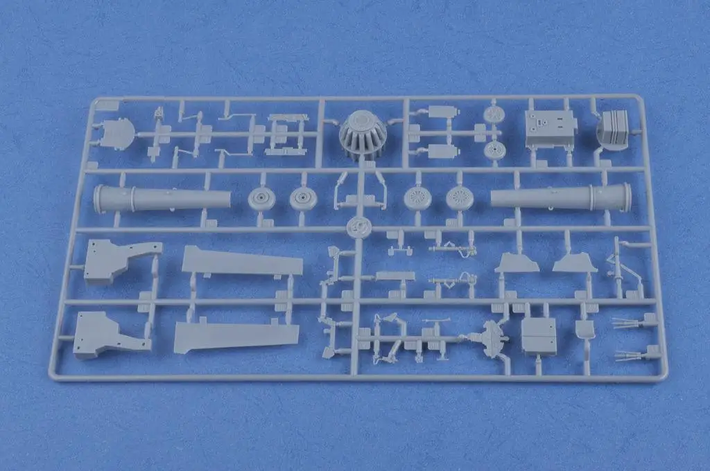 Hobbyboss 1/48 81724 RF 80A Star|Наборы для сборки моделей| |