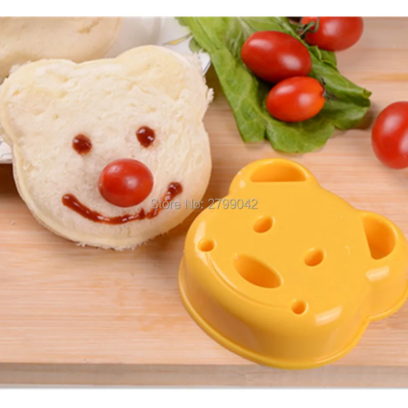 

DIY Cartoon Bear/kity Design Sandwich Cutter Bread Biscuits Embossed Device Cake Tools Rice Balls Lunch DIY Mould Tool