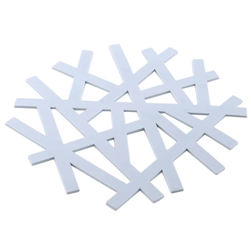 Nordic Style Snowflake Placemat Kitchen Table Mats Simple And Creative Mug Coaster Heat-resistant Kitchen Accessories