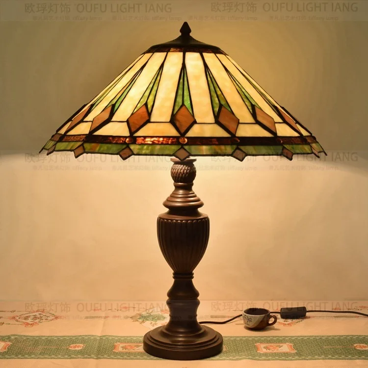 

56cm Tiffany Style Table Lamp Stained Glass Art Glass Living Room Restaurant Bar Lamp
