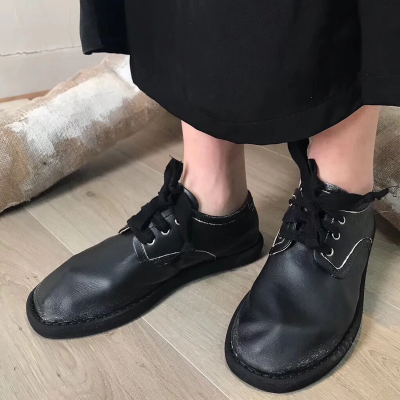 

19ss Handmade Distressed Genuine Leather Round Toe Casual Women Shoes Lace Up Soft Flat Court Sneakers Luxury Brand Woman Shoes