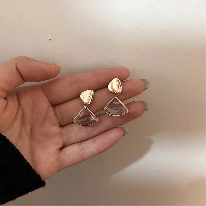 

2019 Korea Crystal Earrings Women Earrings Shells Metallic Golden Accessories Sectors Earrings Vintage Ethnic Wedding Jewelry