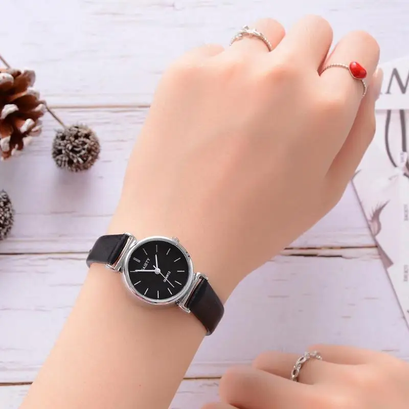 

GAIETY Fashion Women Watches PU Leather Retro Quartz Watch Girls Wristwatch
