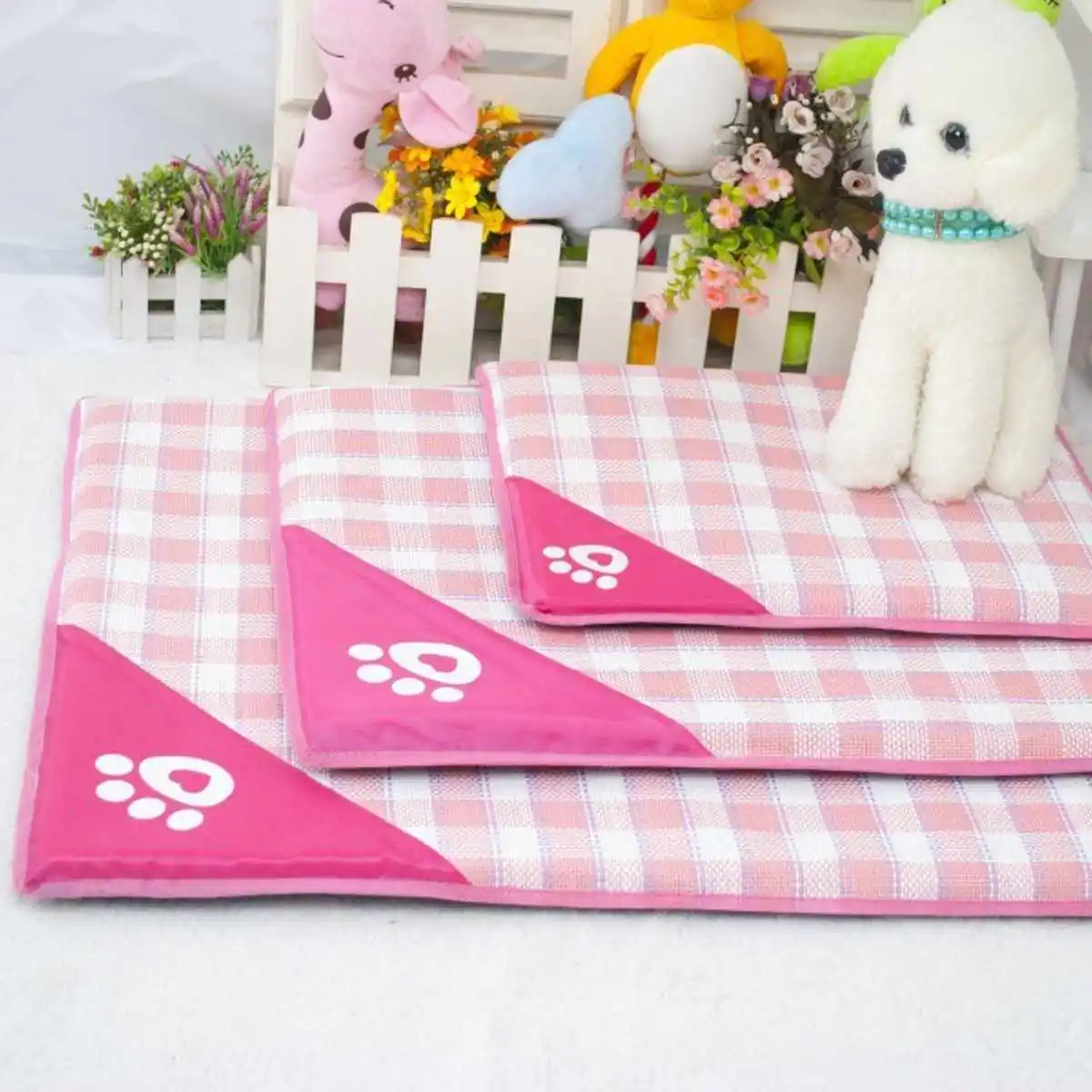 

Chilly Ice Silk Mat Pet Dog Cat Soft Summer Cooling Bed Sheet Sofa Cover Cool Puppy Pad Mat Pet Cooling Mat Cat Cooling Cushion
