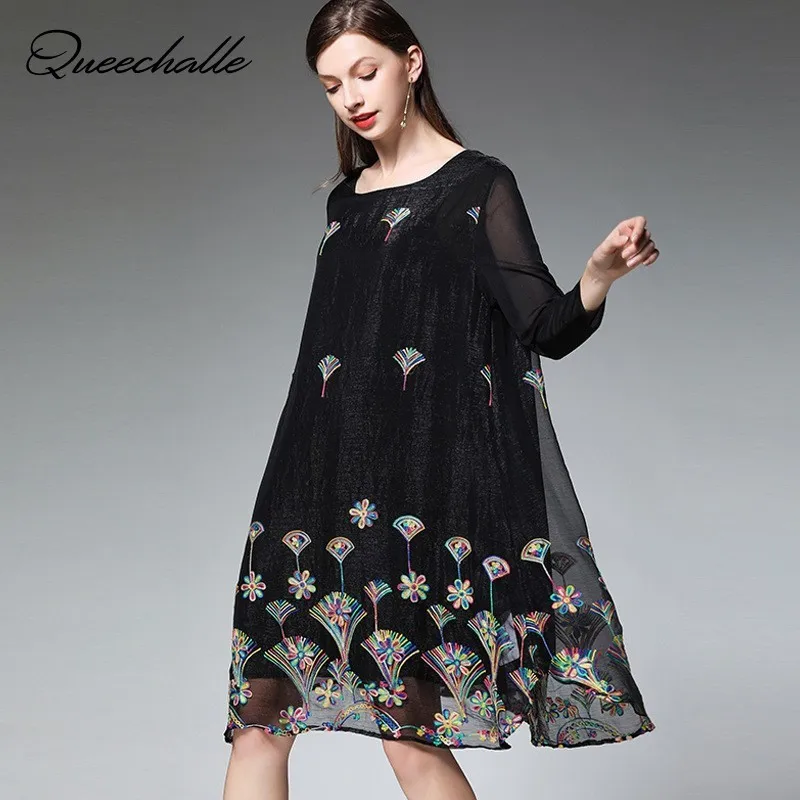 

2019 Spring European style Plus Size Dress Chiffon Vintage Floral Embroidery A-line Loose Dress Women Black Red Elegant Dress