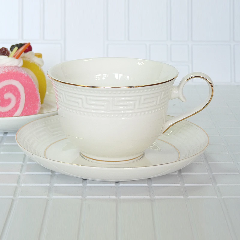 

High quality bone china handmade Tea set White court golden edge A set of 12 pieces 255ml Birthday Holiday Gift