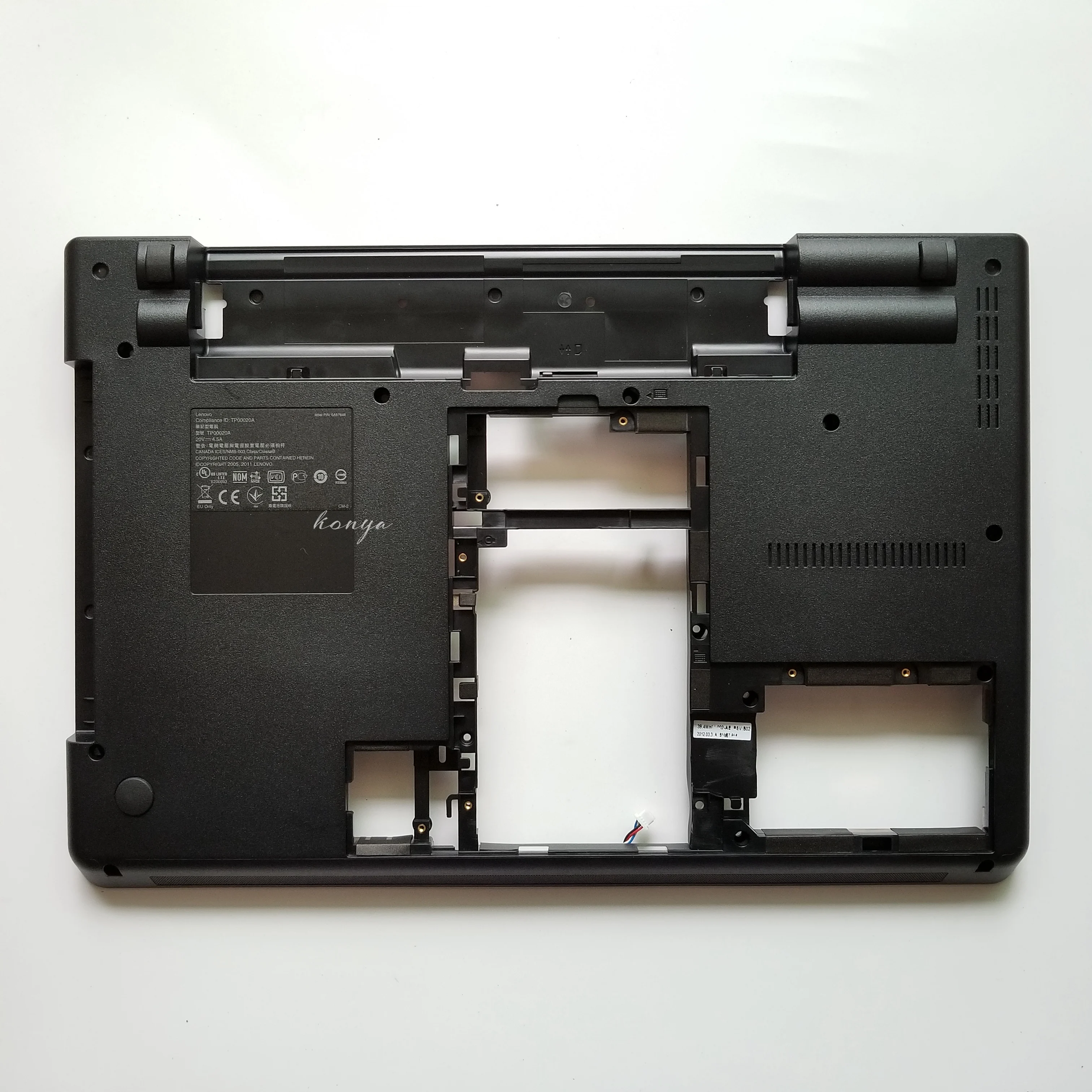 

Новая Подлинная Нижняя крышка для Lenovo Thinkpad E420 04W1862 6M.4MHCS.005