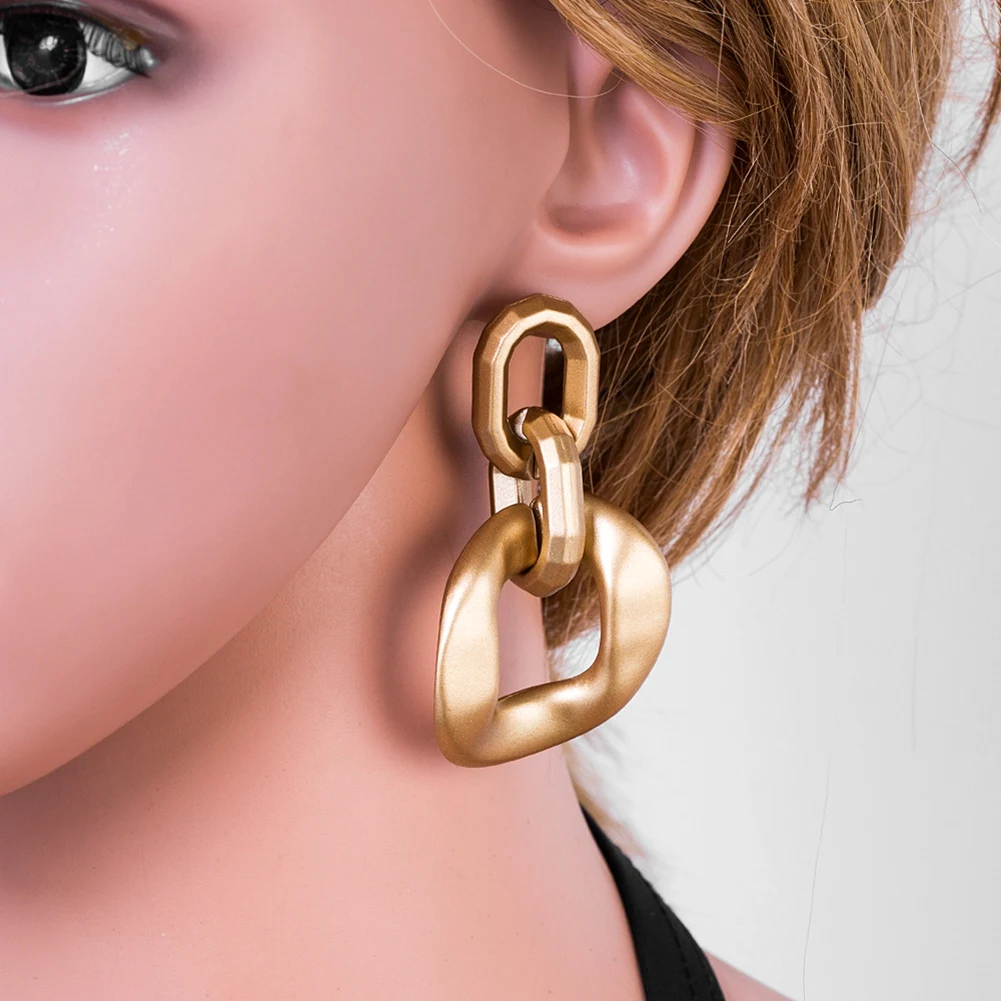 

Fashionable Women Jewelry Golden Plated Drop Dangle Earring Girl Accessory