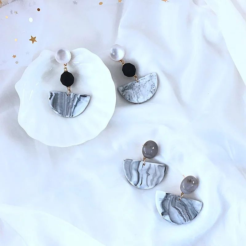 

New Women Earrings Resin Earrings Geometric Semi-Circular Imitation Marble Printed Resin Stud Earrings For Women D8J64