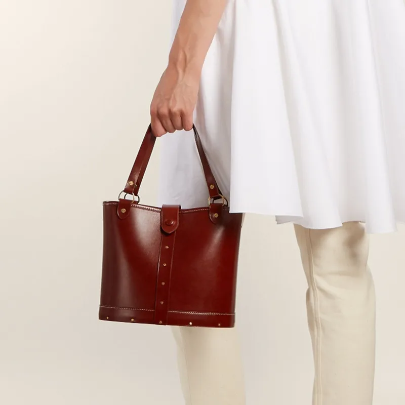 

[Super Seabob] 2019 Wine Red Color New Spliced Rivet Single Strap Double Handles PU Leather Shoulder Bag All Macth LM411