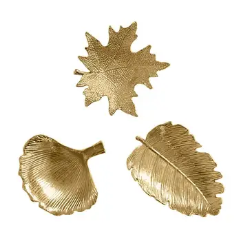 

New 2019 golden Storage Tray Decoration Modern Simple Alloy Indus Ginkgo Leaf Gold Cigarette Ashtray Jewelry Ring Display Tray