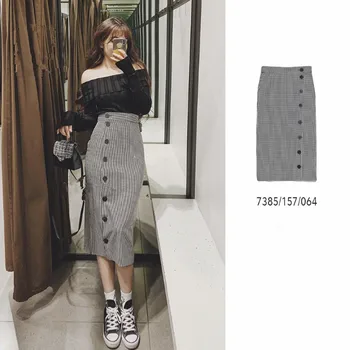 

2019 new high waist plaid long skirt black and white plaid skirt + one shoulder long sleeve suit