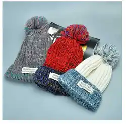 Новые модные зимние шляпы для Для женщин шерсть письмо помпоном Повседневное хип-хоп вязаная теплая шапка женский Skullies шапочки