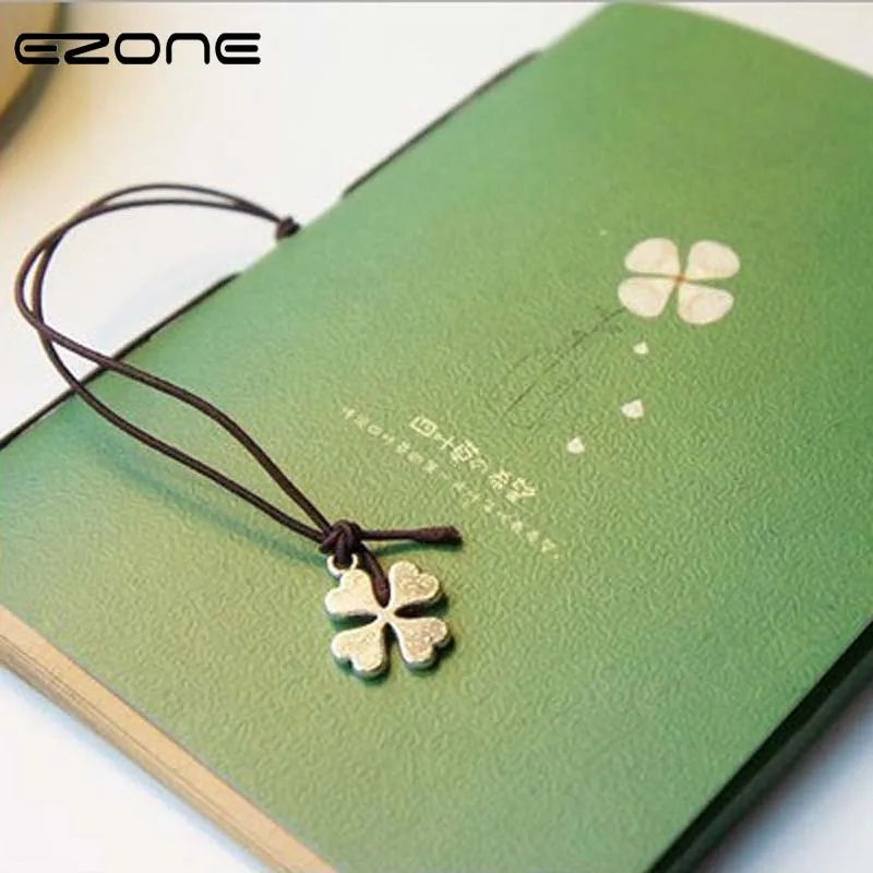 

EZONE Four-leaf Clover Pendant Notebook Fresh Green Vintage Kraft Paper Inner Page 64 Pages Mini Notebook School Office Supply