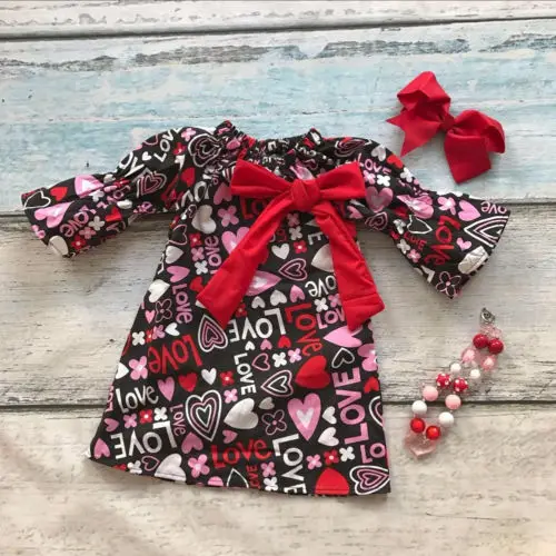 Новинка 2019 модное нарядное платье с принтом Love для маленьких девочек на День
