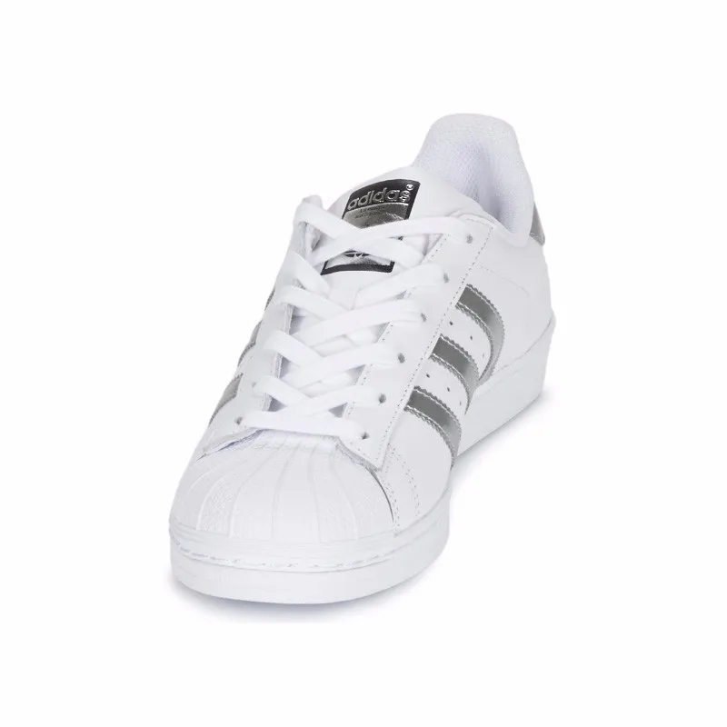 أديداس نجم الأصلي جديد وصول النساء التزلج الأحذية الترفيه الرياضة في الهواء الطلق رياضية # AQ3091