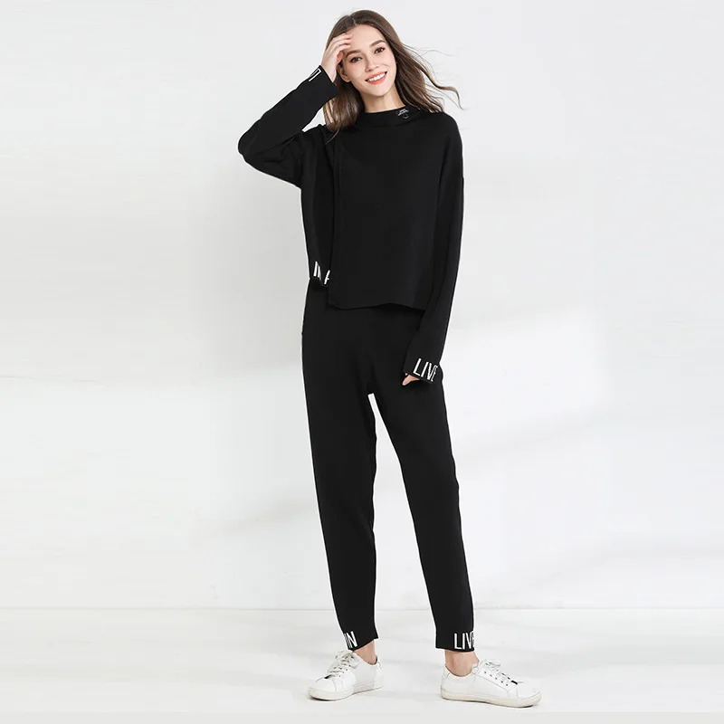 

2019 Spring and Autumn New stylish Urban leisure Knitting sweater amd pants Twinset High Quality Loose two-piece set women 1919
