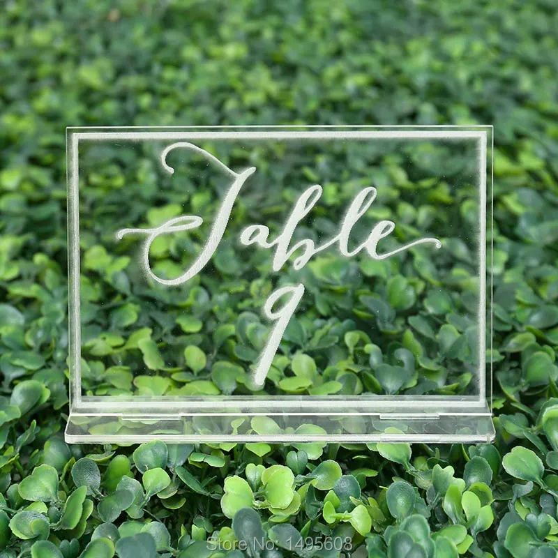 Фотообои | Прозрачные фотообои с гравировкой белого цвета|Знаки указателями