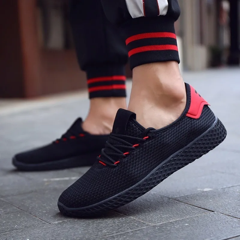 Online Zapatos hombre adultos con cordones de alta calidad transpirable calzado masculino zapatillas de deporte de gran tamaño ligero tendencia de venta juvenil zapatos Casuales