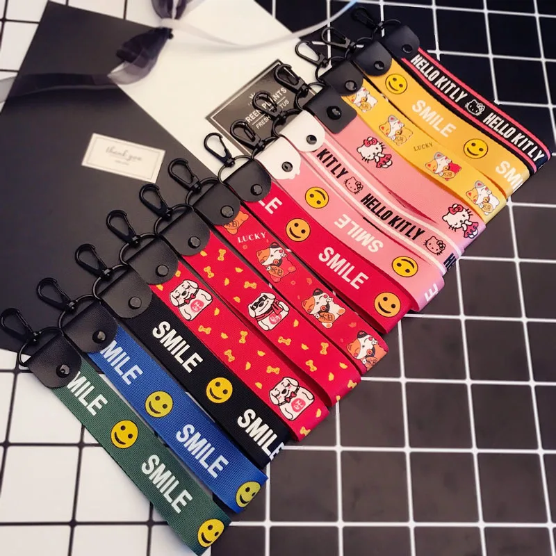 

Women Cute Cartoon Lucky Cat Smiling Face Girl Keychain Pendant Hand-woven Rope Couple Bag Key Chain Student Birthday Gift SL102