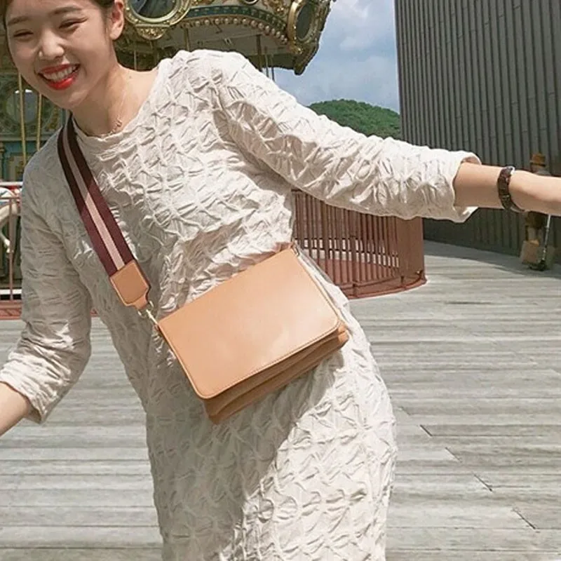 

Retro Female Square Bag 2019 New Envelope PU Leather Women's Designer Handbag Wide Striped Shoulder Straps Messenger Bags OC322