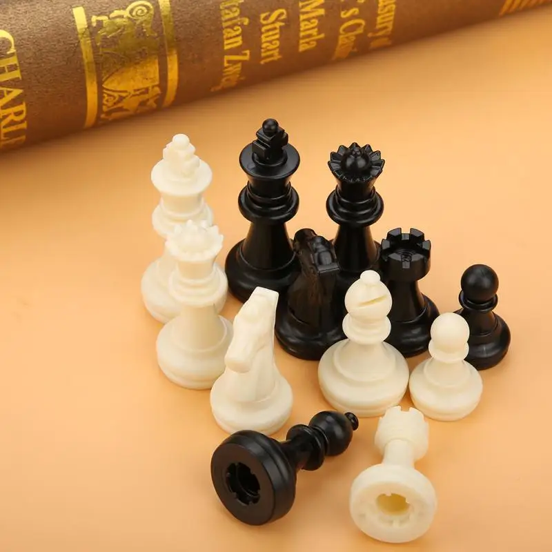 32 шт./компл. международной Стандартный Набор для игры в шахматы Пластик черный, белый цвет Замена турнир шахматные фигуры для игры в шахматы игра подарки для детей