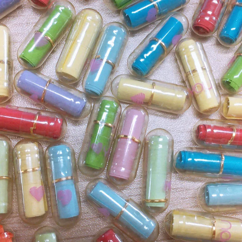 

Expressing Love Envelope Letter Paper Message Capsule Love Heart Pattern Multiple Color Distinctive 50Pcs Message Pills